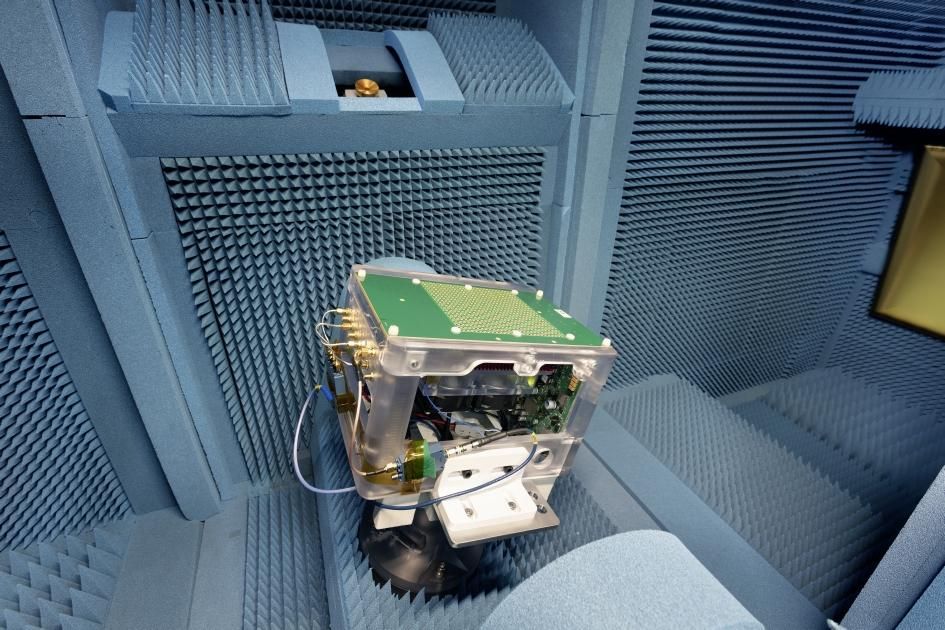 Kyocera and Rohde & Schwarz join forces to demonstrate OTA characterisation of mmWave PAAM at MWC 2025