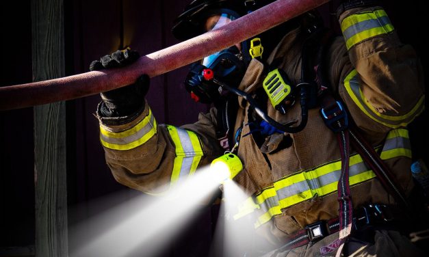 Nightstick Launches High Lumen Dual-Light Angle Light: INTRANT® DUO