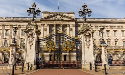 EfficiencyIT awarded prestigious Royal Warrant of Appointment into the place and quality of supplier of IT infrastructure services by His Majesty King Charles III