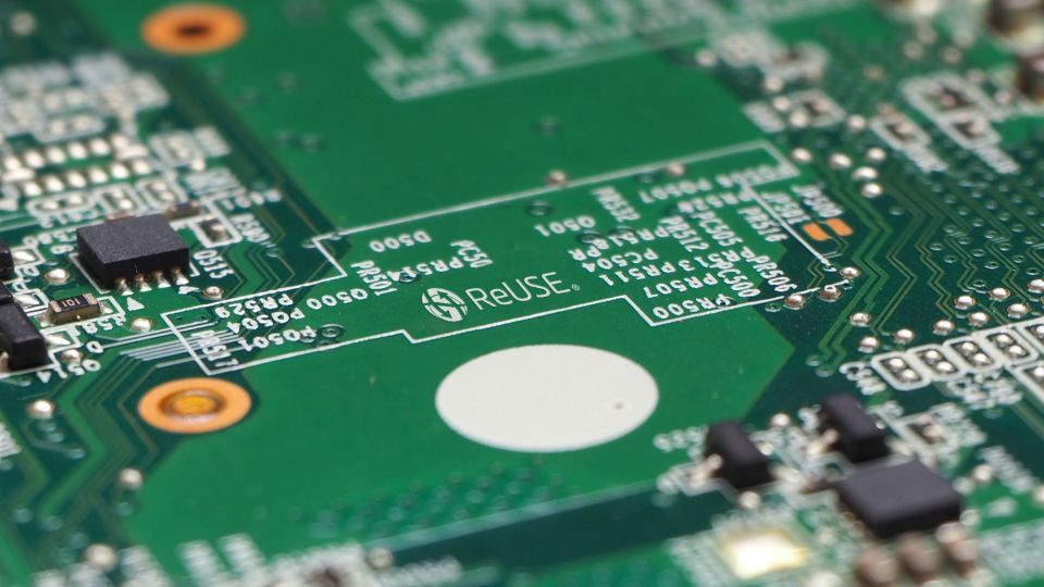 IN2TEC’S INNOVATIVE EWASTE SOLUTION WINS MAJOR SME AWARD FOR “MOST ECO-CONSCIOUS ELECTRONIC DEVELOPMENT COMPANY”