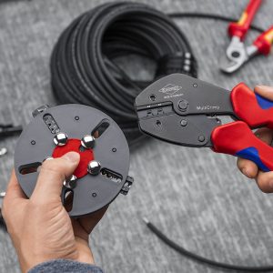 One tool, three crimping dies: the KNIPEX MultiCrimp PV is flexible, expandable and specially developed for the photovoltaic industry