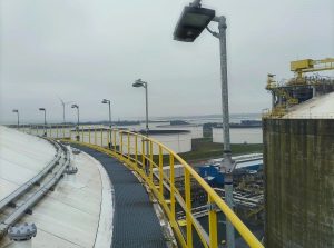 Swivelpole S2 Long Shot Large Storage Tank Netherlands landscape