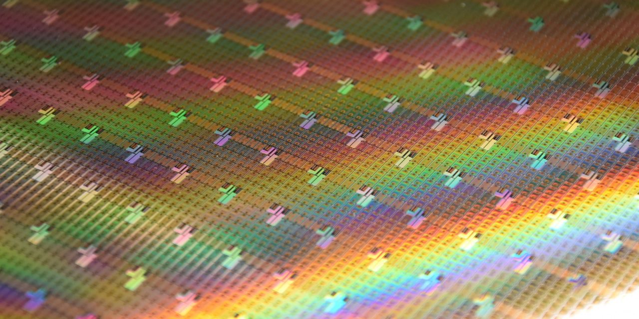 X-FAB, SMART Photonics and Epiphany Design demonstrate InP-on-Silicon design flow for next-generation optical transceivers at OFC